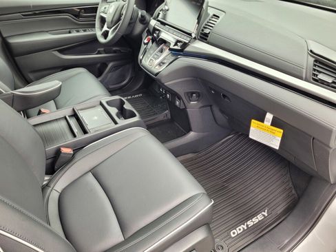 New 2026 Honda Odyssey Touring image 20
