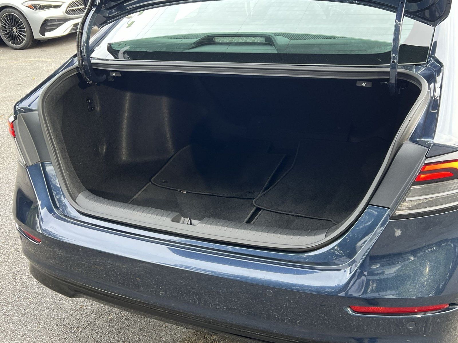 Used 2025 Honda Accord Touring image 31
