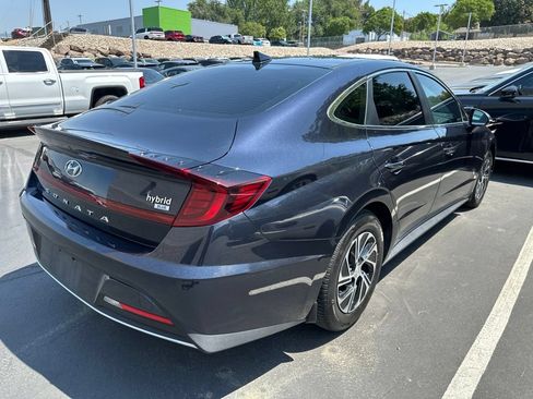 Used 2022 Hyundai Sonata Blue FWD image 3
