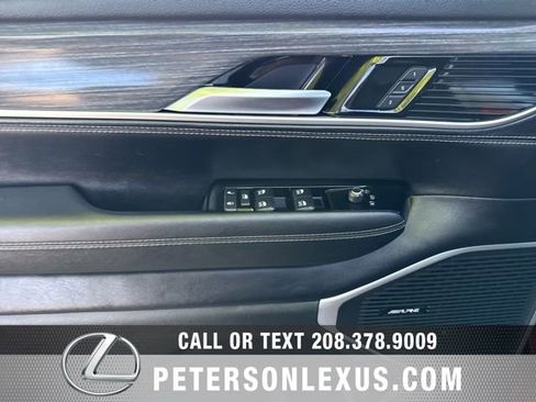 Used 2024 Jeep Wagoneer L Series II w/ Flexible Seating Group AWD/4WD image 23