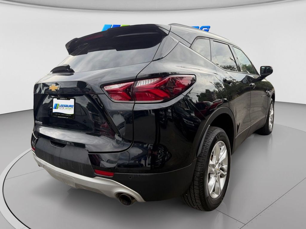 Used 2019 Chevrolet Blazer LT FWD image 3