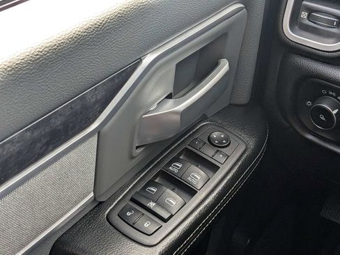 Used 2022 RAM 2500 Big Horn AWD/4WD image 20