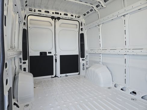 New 2026 RAM ProMaster 2500 w/ Convenience Group image 19