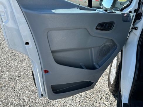 Used 2019 Ford Transit 250 130 Low Roof RWD image 35
