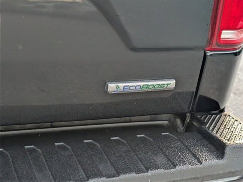 Used 2018 Ford F150 XLT w/ Equipment Group 302A Luxury image 12