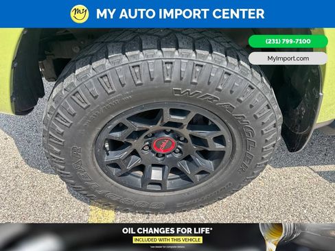 Used 2022 Toyota 4Runner TRD Pro AWD/4WD image 9