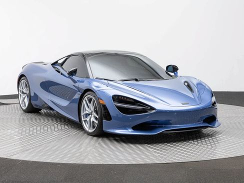 Used 2026 McLaren 750S Spider RWD image 45