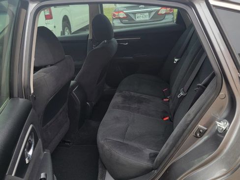 Used 2015 Nissan Altima 2.5 S w/ Power Driver Seat Package image 19