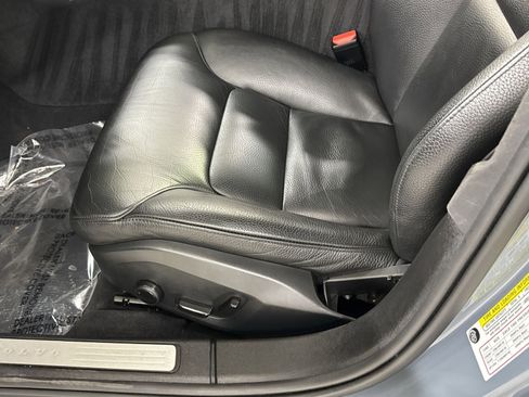 Used 2024 Volvo S60 B5 Plus image 18