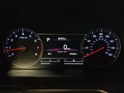 Used 2023 Kia Sorento LX FWD image 23