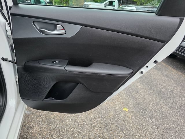Used 2021 Kia Forte LXS FWD image 11