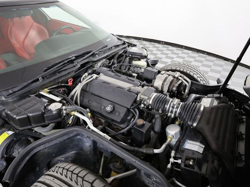 Used 1996 Chevrolet Corvette Coupe RWD image 31