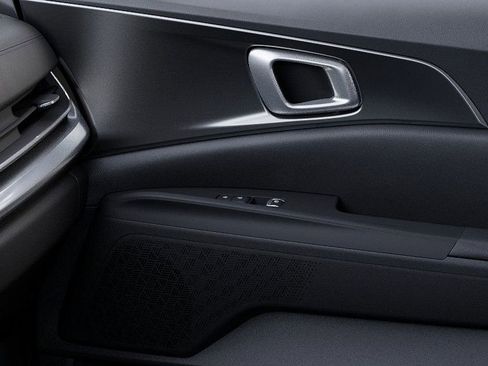 New 2025 Kia Carnival SX w/ SX Dark Edition Package image 25