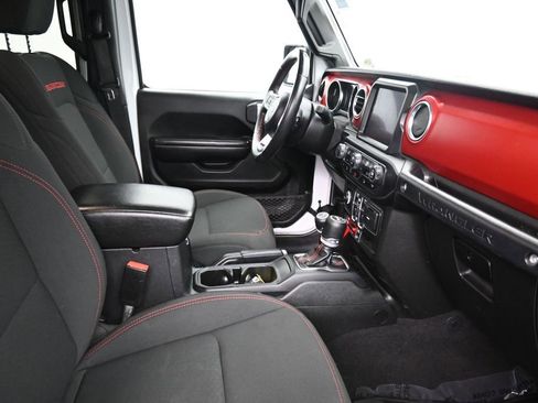 Used 2021 Jeep Wrangler Unlimited Rubicon AWD/4WD image 10