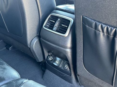 Used 2017 Kia Sorento SX AWD/4WD image 23