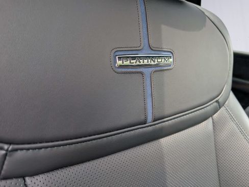 Used 2025 Ford F250 Platinum AWD/4WD image 11