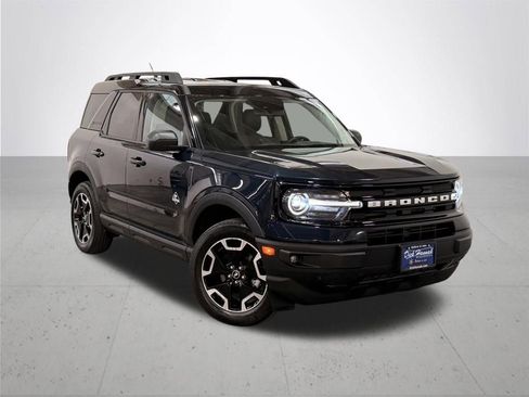 Used 2023 Ford Bronco Sport Outer Banks AWD/4WD image 8
