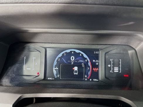 Used 2025 Toyota Tacoma SR5 image 36