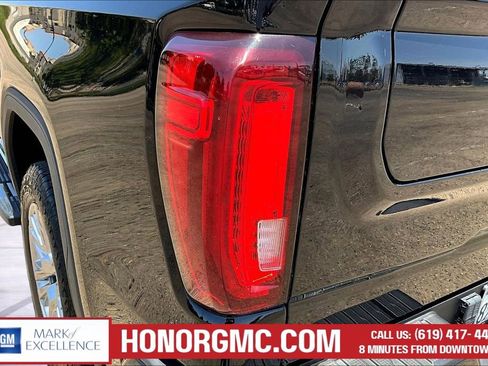 Used 2023 GMC Sierra 1500 Denali AWD/4WD image 24