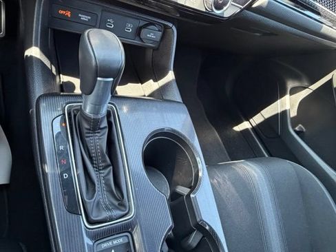 Certified 2025 Honda Civic Sport image 23