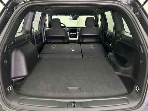 New 2025 Jeep Grand Cherokee Laredo w/ Trailer Tow Package image 12