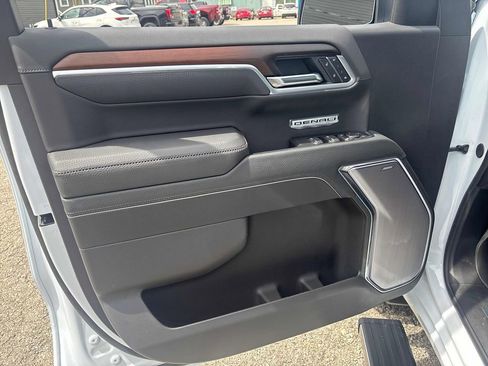 New 2026 GMC Sierra 1500 Denali image 9
