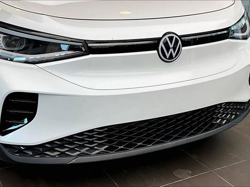 Used 2023 Volkswagen ID.4 S image 31