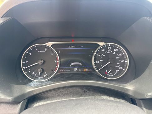 Used 2024 Nissan Sentra SV FWD image 18