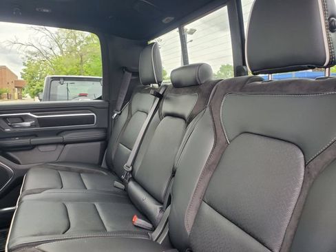 New 2026 RAM 1500 Laramie AWD/4WD image 15