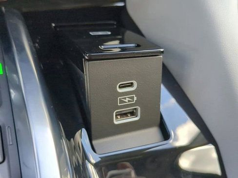 Used 2026 Acura MDX w/ Technology Package image 17