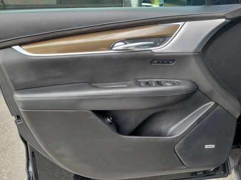 Used 2021 Cadillac XT6 Premium Luxury w/ Platinum Package image 24