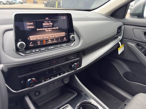 New 2026 Nissan Rogue SV image 21