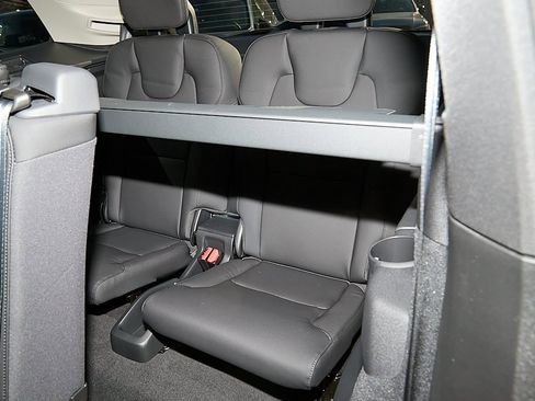 New 2026 Volvo XC90 B6 Plus w/ Protection Package image 24