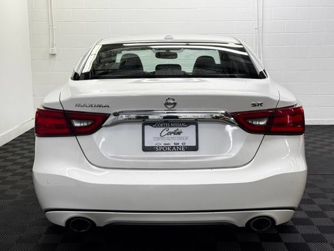 Used 2017 Nissan Maxima SR FWD image 6