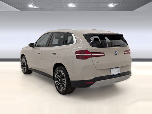 Used 2026 BMW X3 xDrive30i w/ Premium Package AWD/4WD image 3