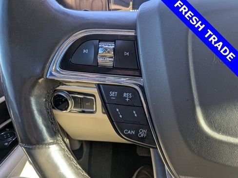 Used 2018 Lincoln Navigator L Reserve w/ Technology Package image 10
