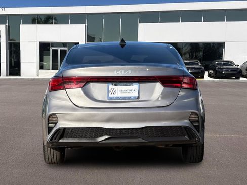 Used 2023 Kia Forte LXS w/ LXS Technology Package image 4