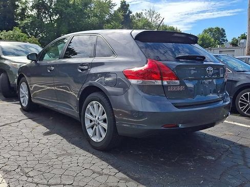 Used 2010 Toyota Venza AWD image 3