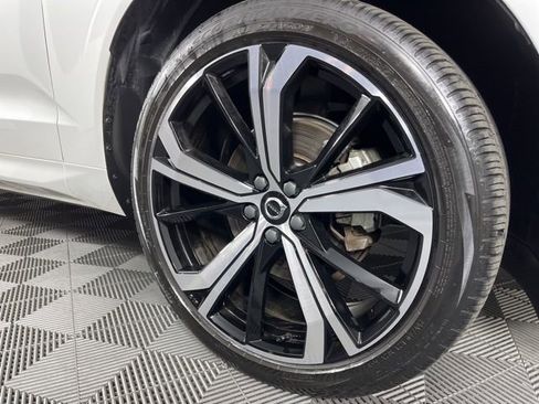 Used 2023 Volvo XC60 B5 Ultimate w/ Climate Package image 14