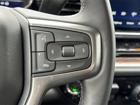 Used 2025 Chevrolet Silverado 1500 LT image 36