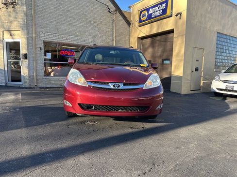 Used 2006 Toyota Sienna XLE Limited image 5