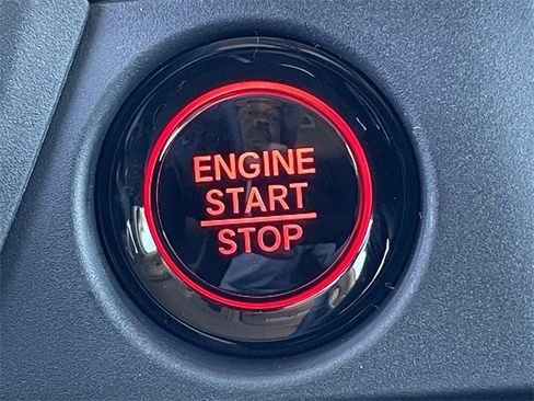 New 2025 Honda Pilot Touring image 22