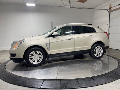 Used 2015 Cadillac SRX Luxury w/ Driver Awareness Package image 4