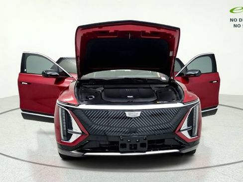 Used 2024 Cadillac Lyriq Tech w/ LPO, Floor Liner Package AWD/4WD image 12