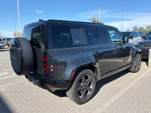 Used 2024 Land Rover Defender 110 X-Dynamic SE AWD/4WD image 3