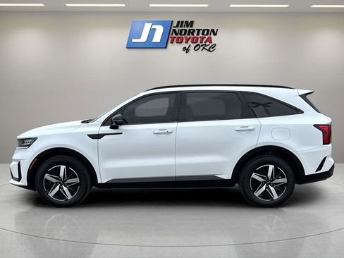 Used 2022 Kia Sorento S FWD image 8