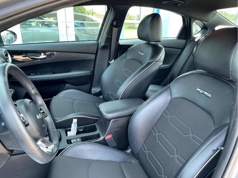 Used 2023 Kia Forte GT-Line w/ GT-Line Technology Package FWD image 11