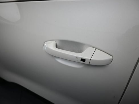 Used 2022 Kia Seltos EX image 36