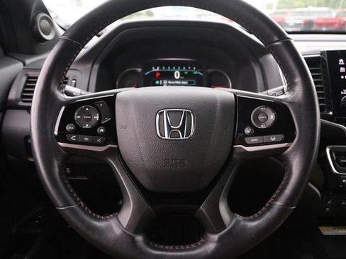 Used 2022 Honda Pilot Black Edition image 13