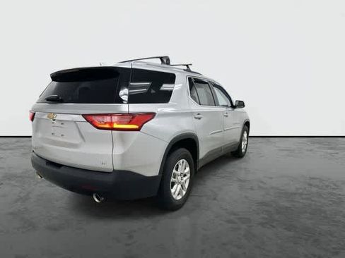 Used 2018 Chevrolet Traverse LT FWD image 3